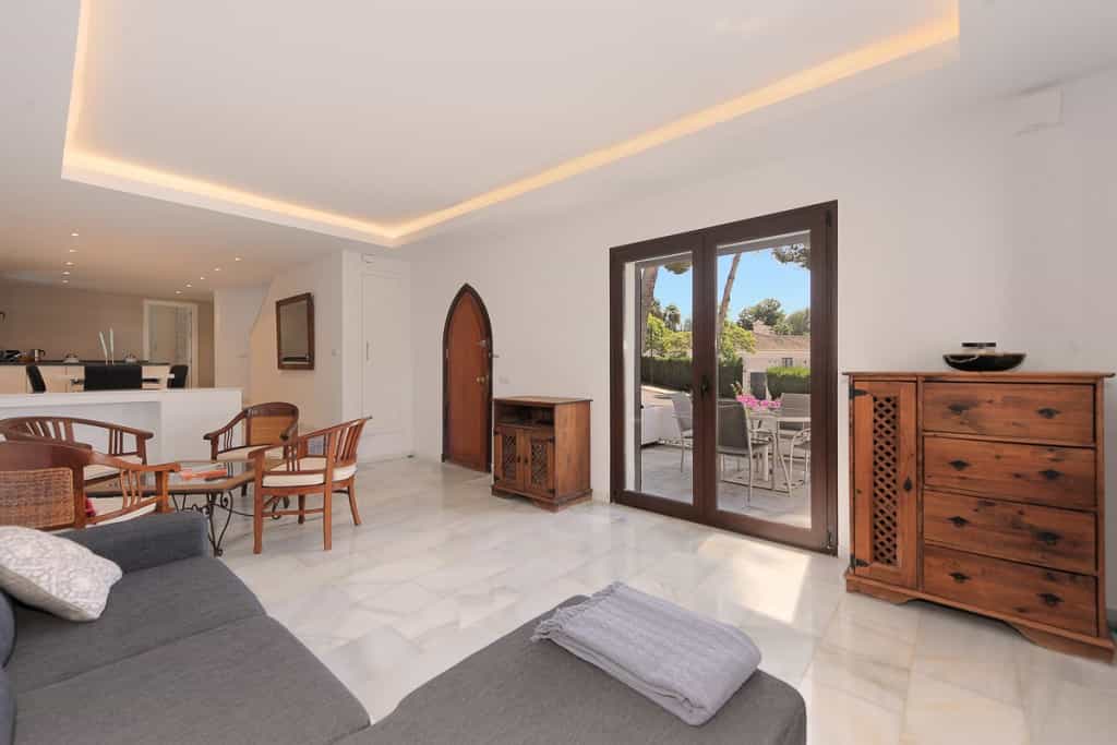Rumah di Marbella, Andalusia 10902127