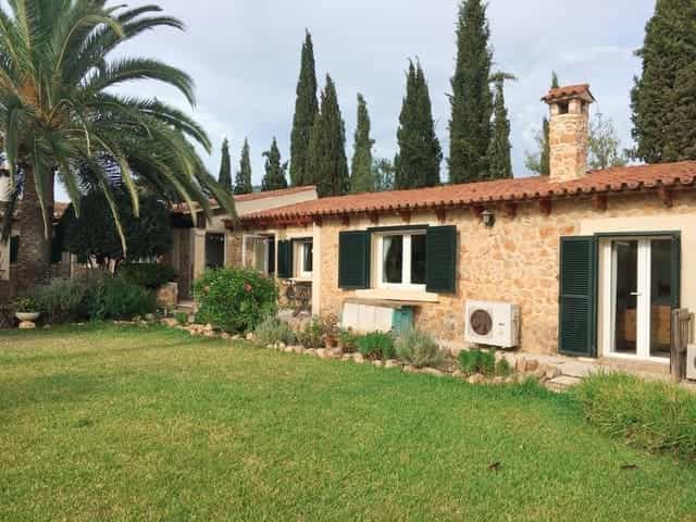 House in Bunola, Balearic Islands 10902688