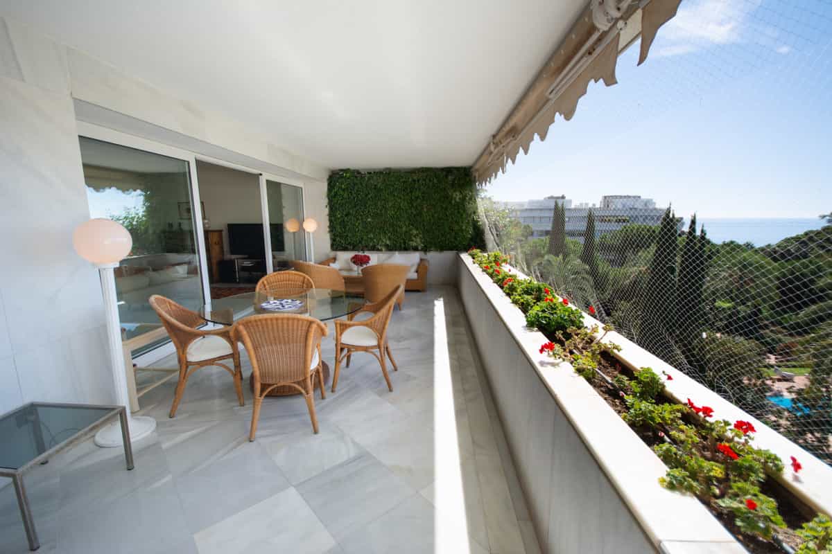 Condominium in Marbella, Andalusië 10902752