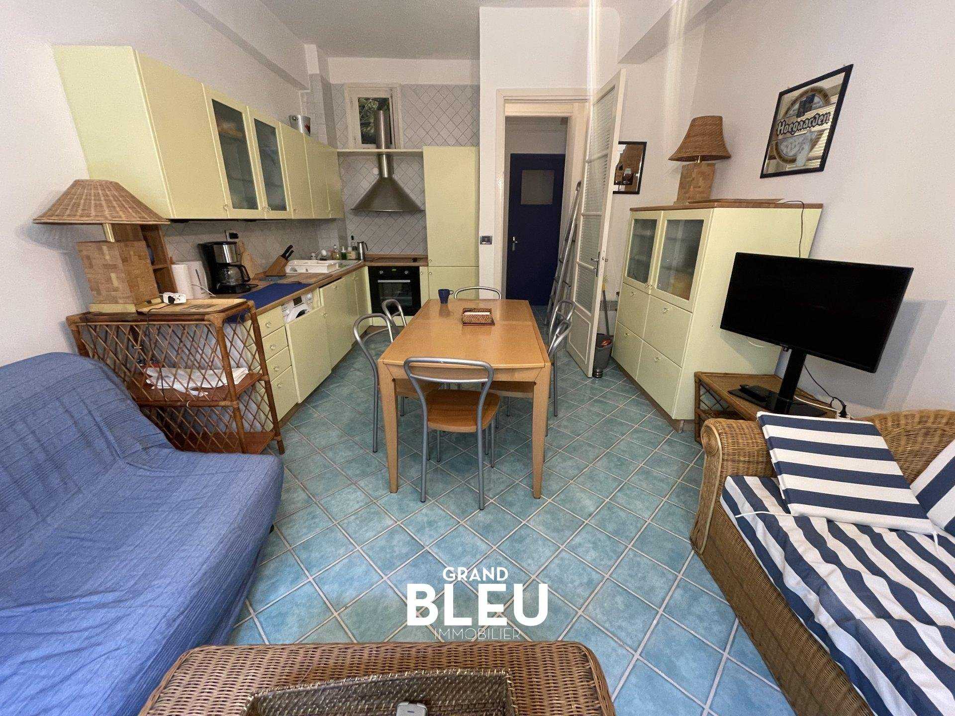 公寓 在 聖菲利普, 普羅旺斯-阿爾卑斯-藍色海岸 10902929