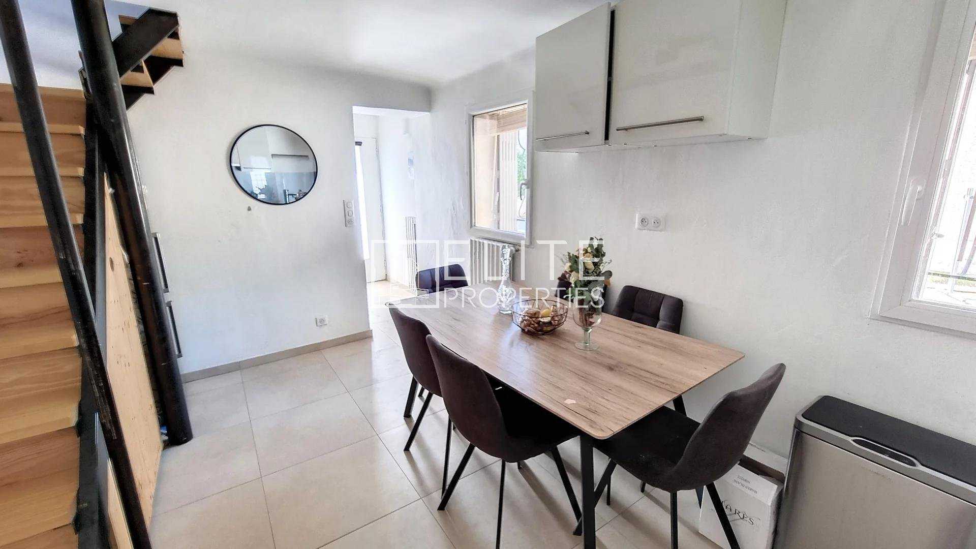 Condominium in Pegomas, Provence-Alpes-Cote d'Azur 10903019