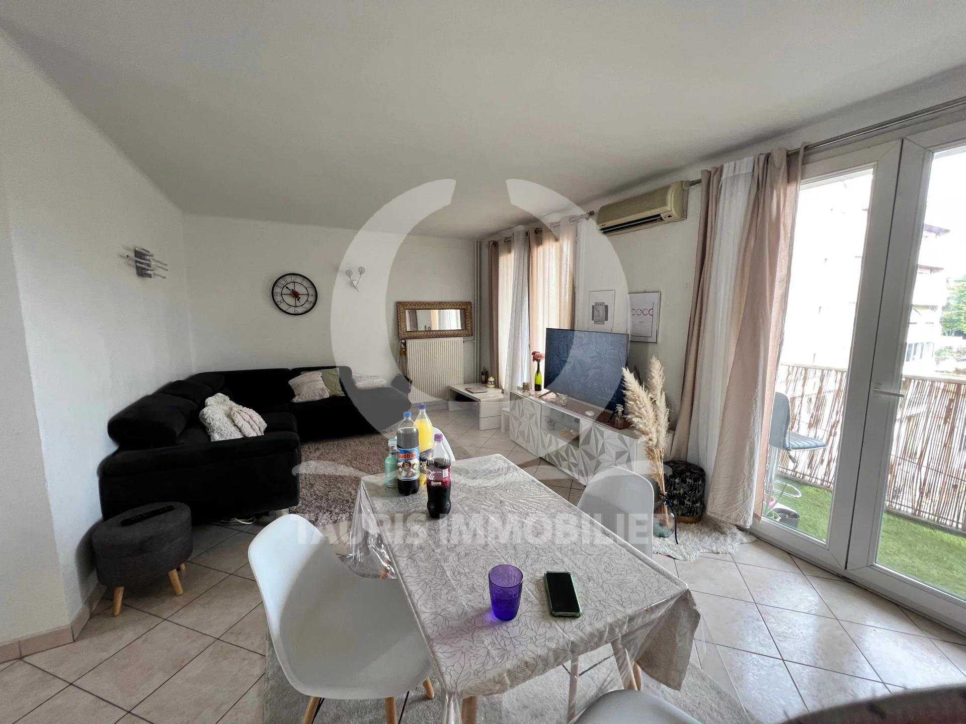 公寓 在 贡贝尔城堡, 普罗旺斯-阿尔卑斯-蓝色海岸 10903023
