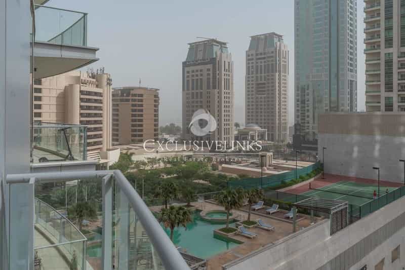 Condominium in Dubai, Dubai 10903278
