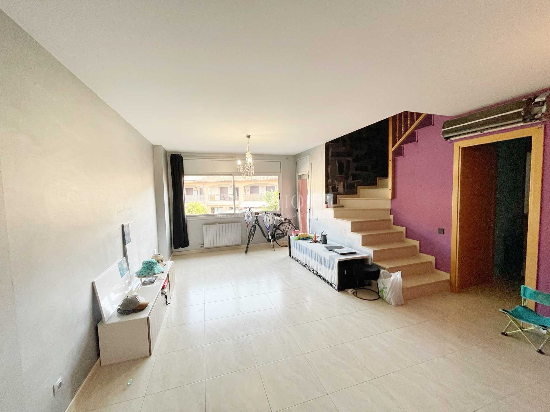 Condominium dans Olivelle, Catalogne 10903383