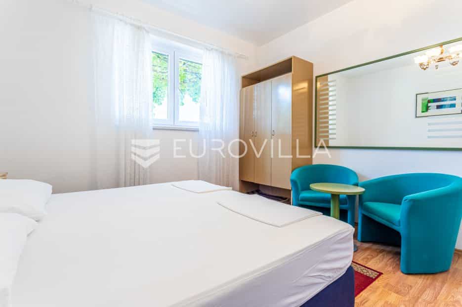 公寓 在 Makarska, Splitsko-dalmatinska županija 10905140