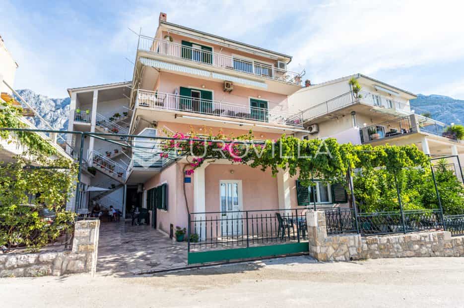 Eigentumswohnung im Makarska, Splitsko-Dalmatinska Zupanija 10905140