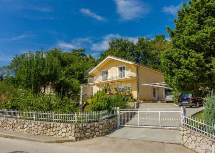 房子 在 Grižane-Belgrad, Primorje-Gorski Kotar County 10905225