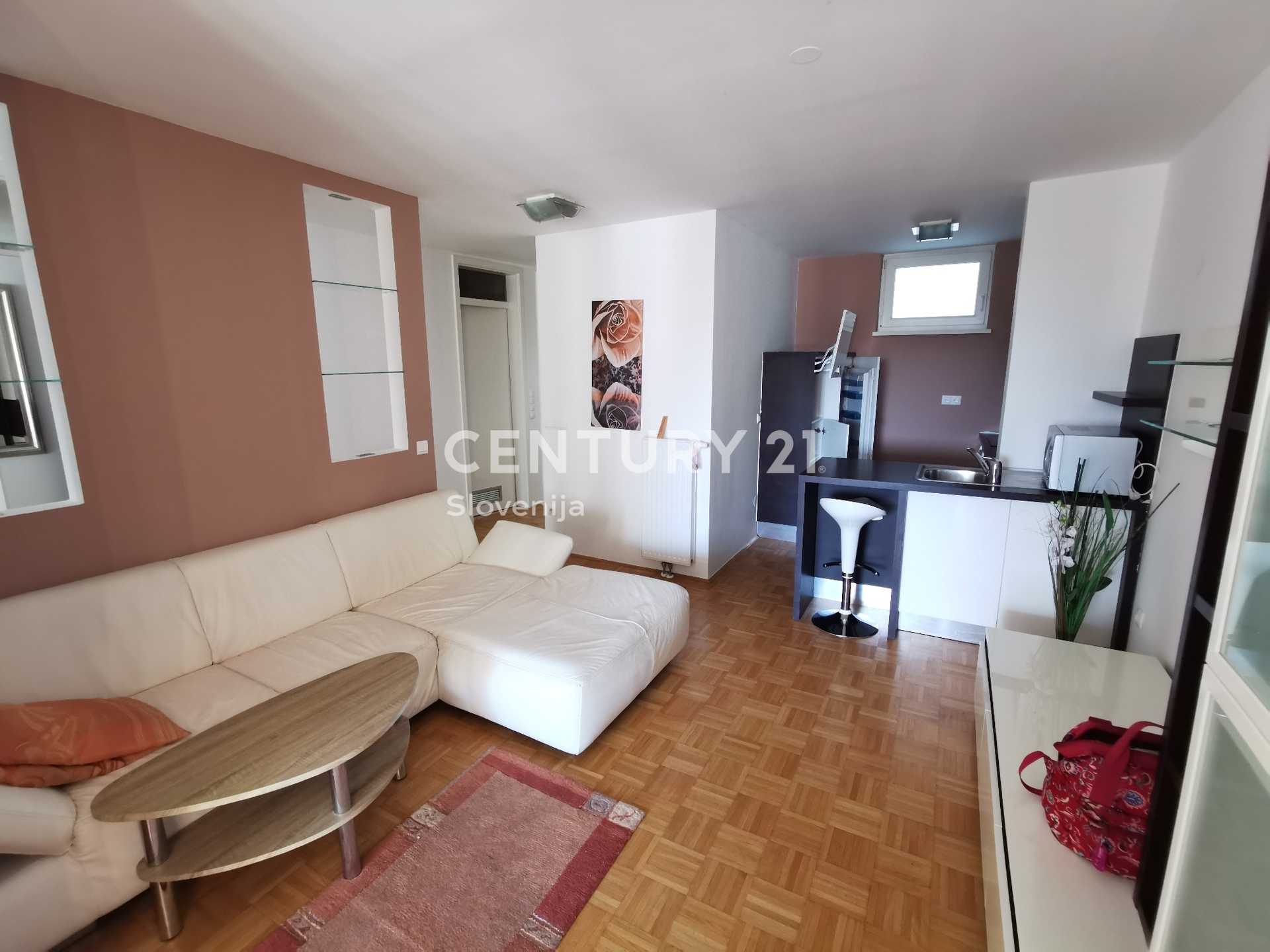 Condominium in Maribor, Maribor 10905345