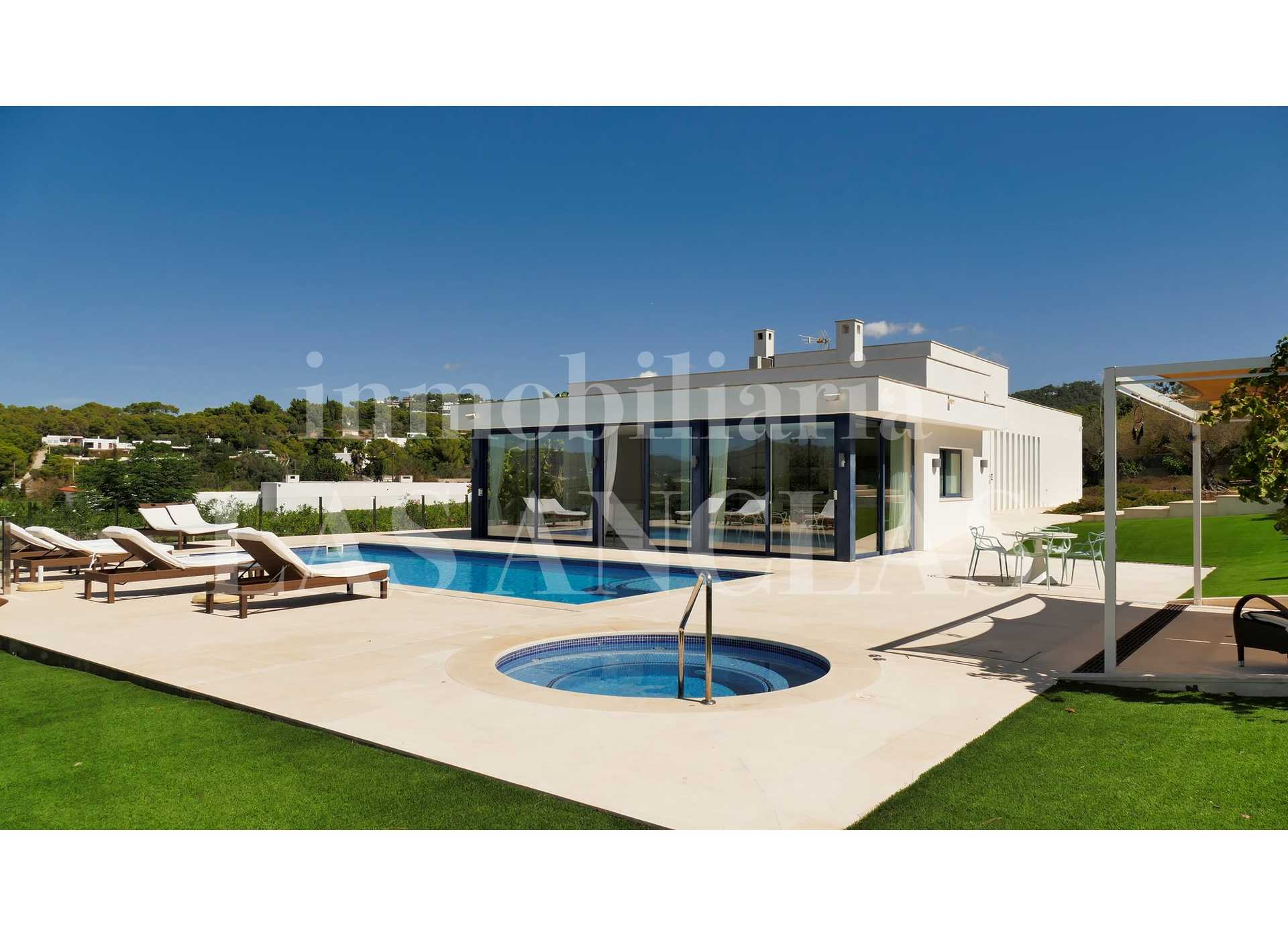House in Ibiza, Balearic Islands 10905356