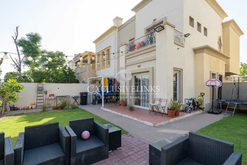 House in Dubai, Dubai 10905429