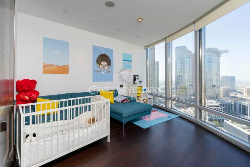 Condominium in Dubai, Dubayy 10905432
