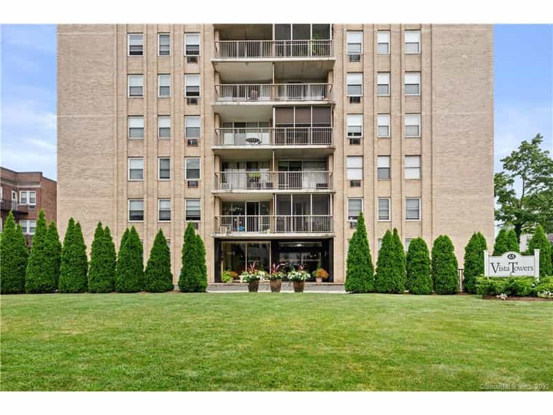Condominium in Ridgeway, Connecticut 10905944