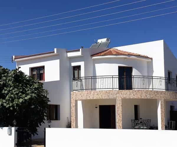 Rumah di Kiti, Larnaca 10906624