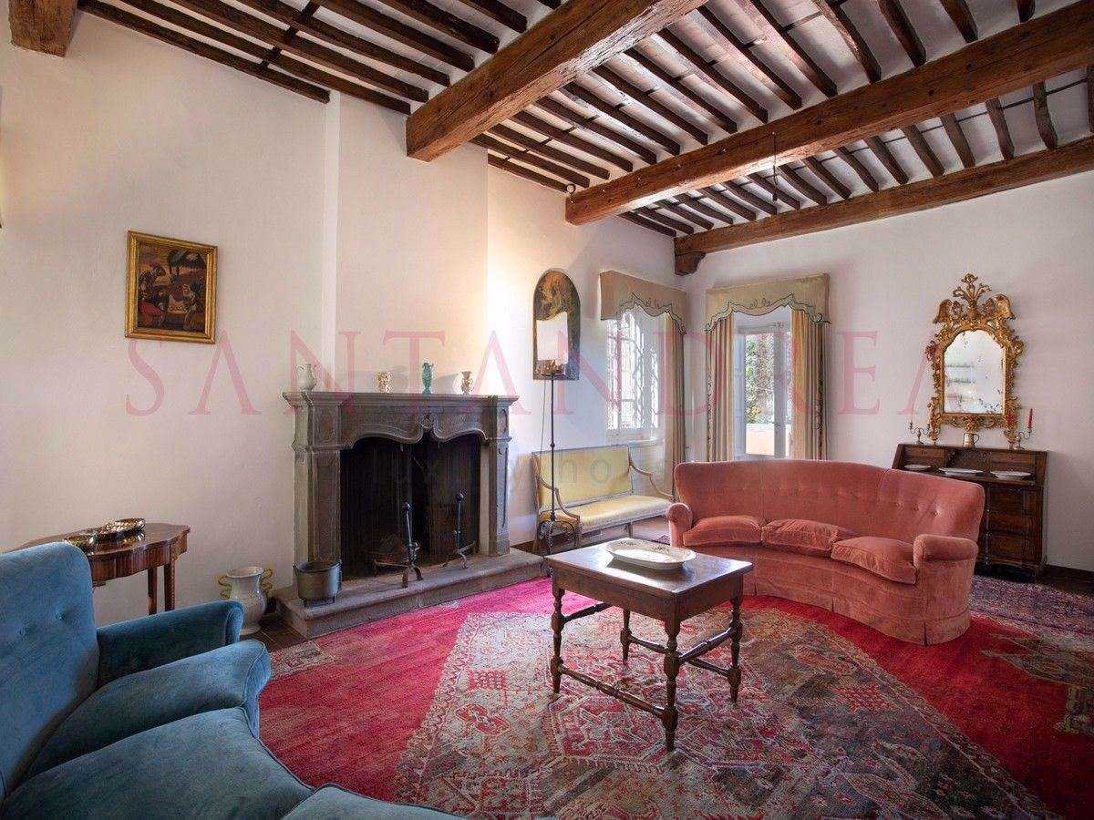 rumah dalam , Toscana 10906700
