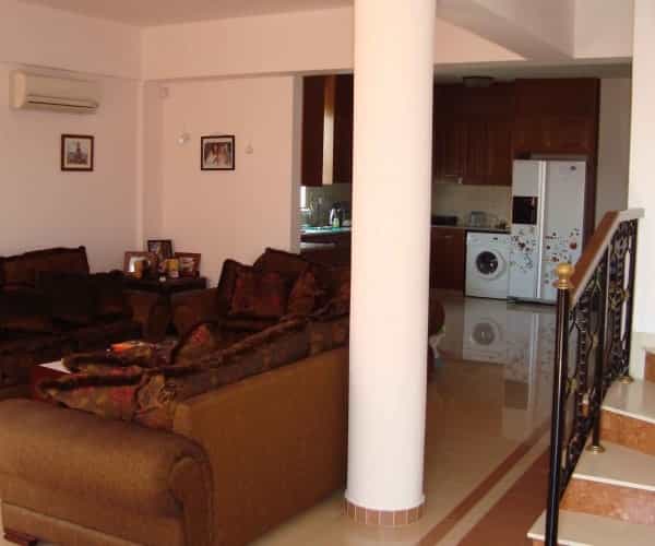 Casa nel Voroklini, Larnaca 10906770