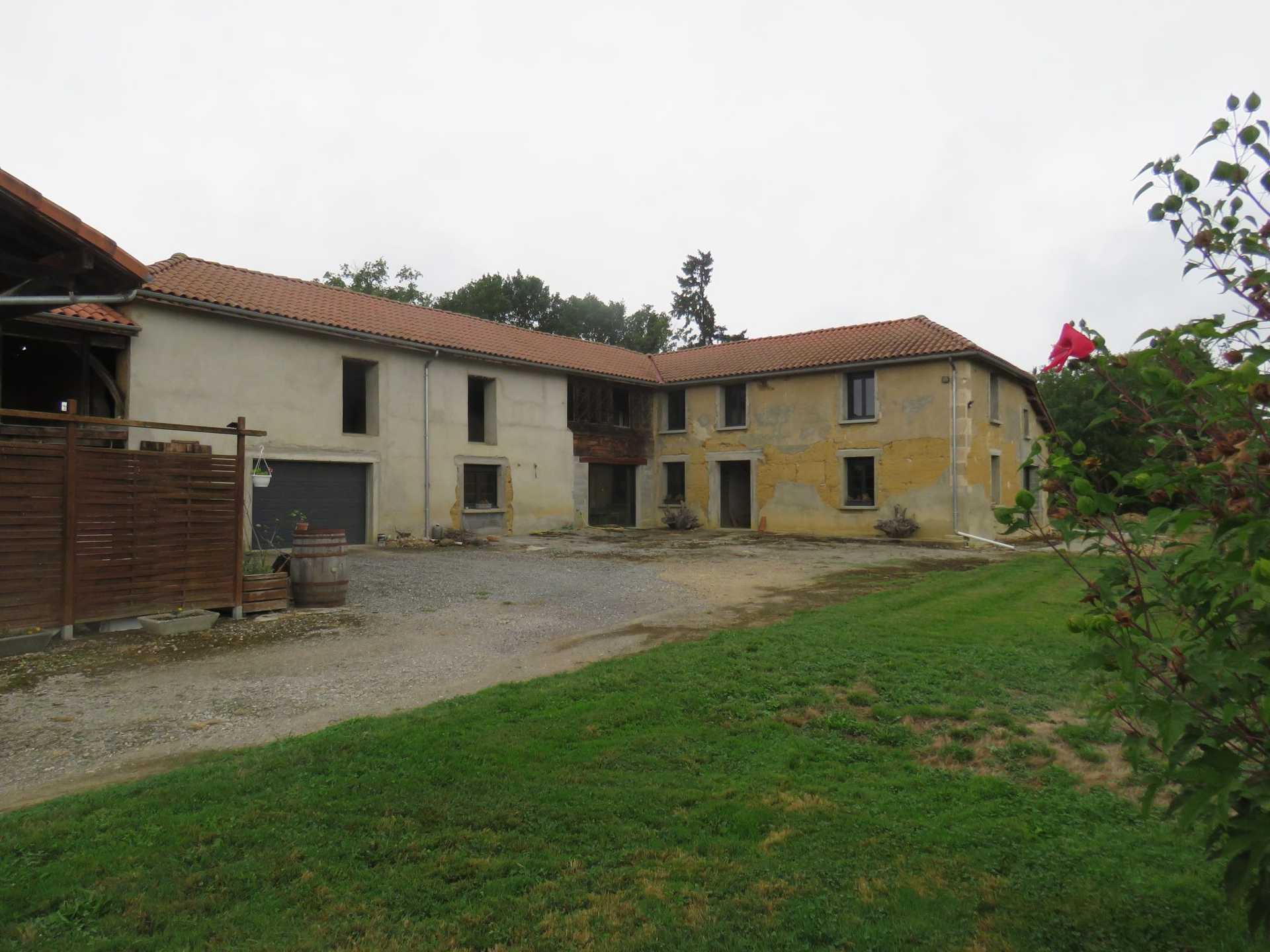 casa no Trie-sur-Baise, Occitânia 10906850