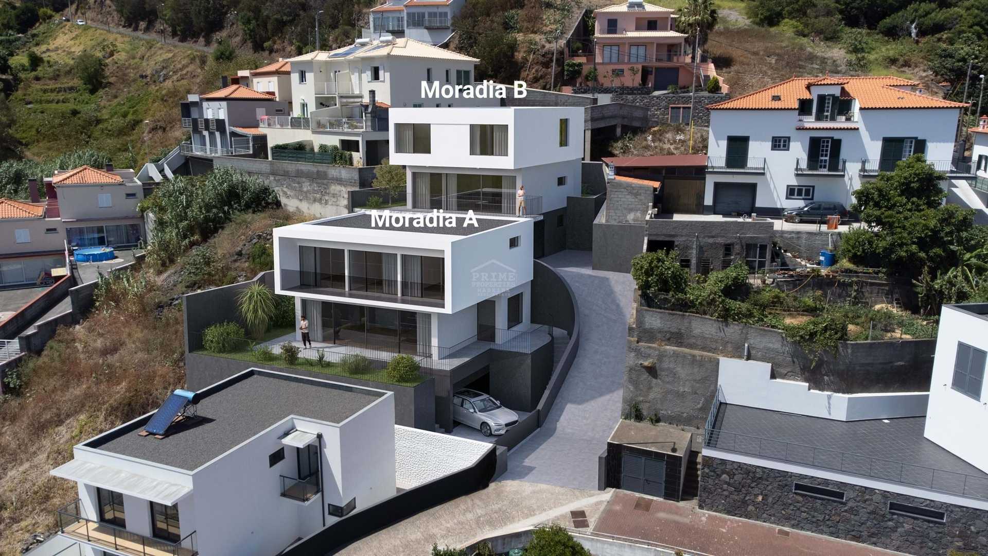 Rumah di Machico, Madeira 10906958