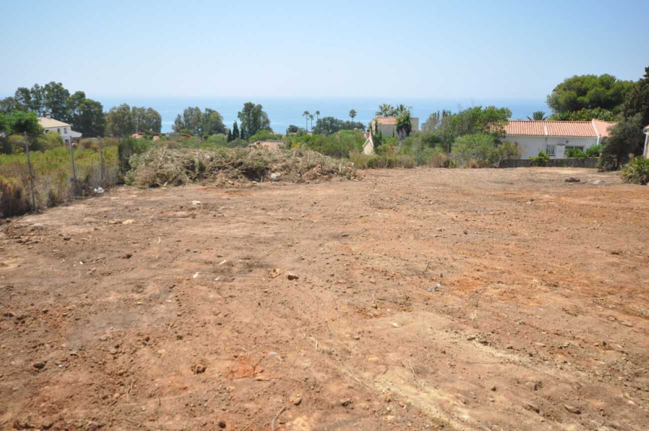 Tanah di Guadiaro, Andalusia 10907697