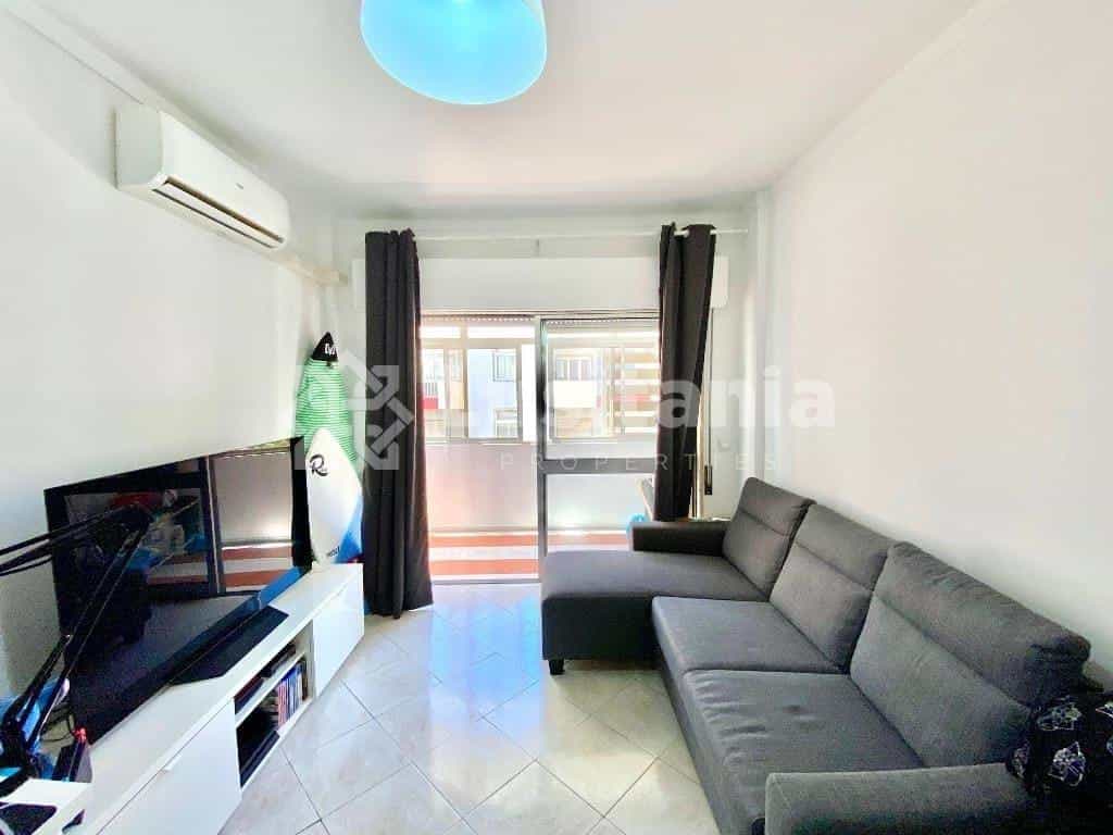 Condominium dans Quarteira, Faro 10910453