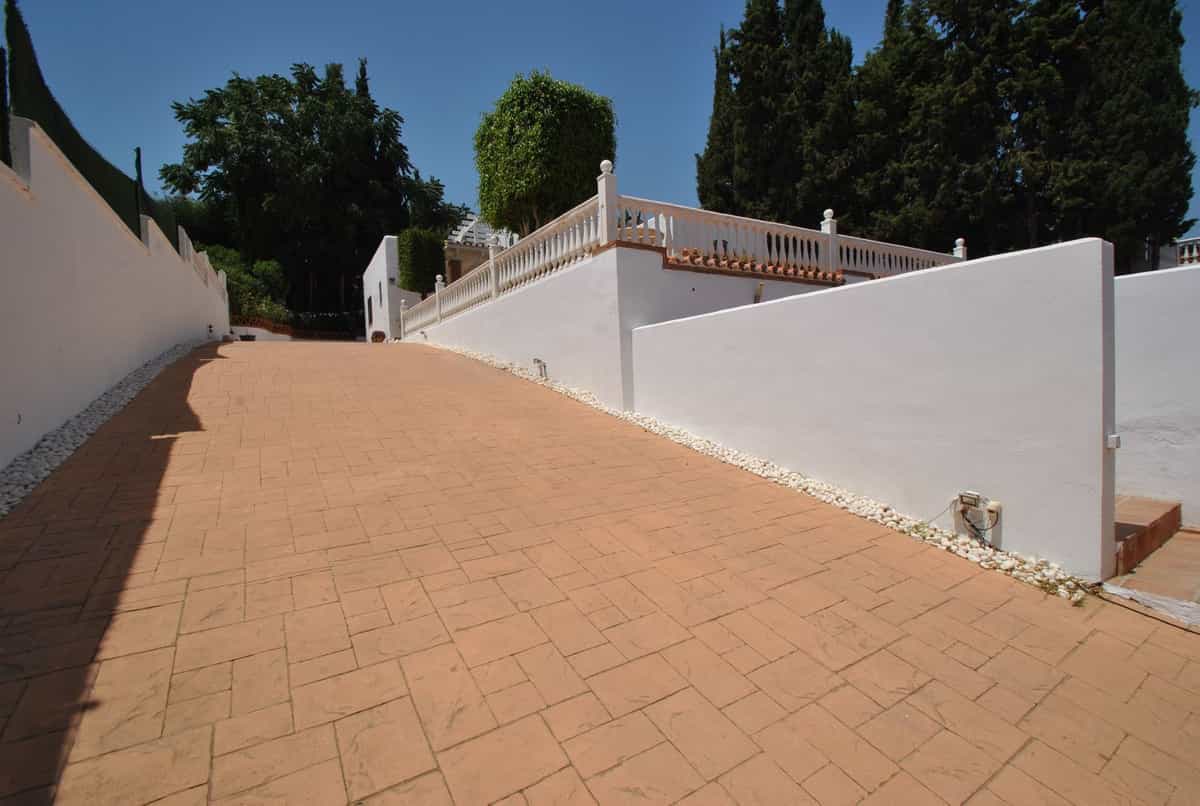 House in Las Lagunas de Mijas, Andalucía 10910762