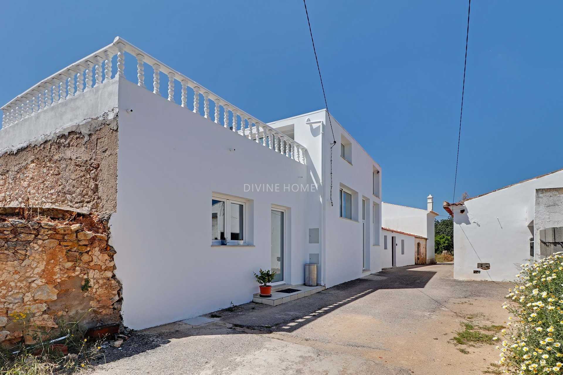 House in Paderne, Faro 10911431