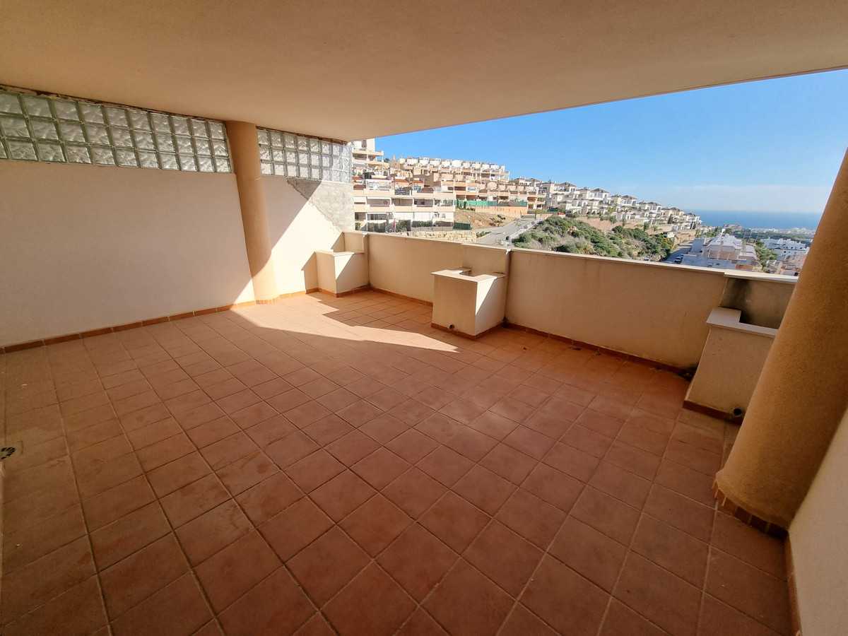 Condominium in San Luis de Sabinillas, Andalusia 10911604