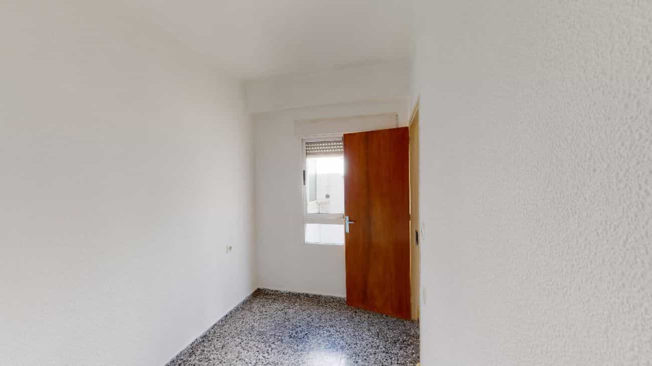 Condominium in Monòver, Comunidad Valenciana 10911898
