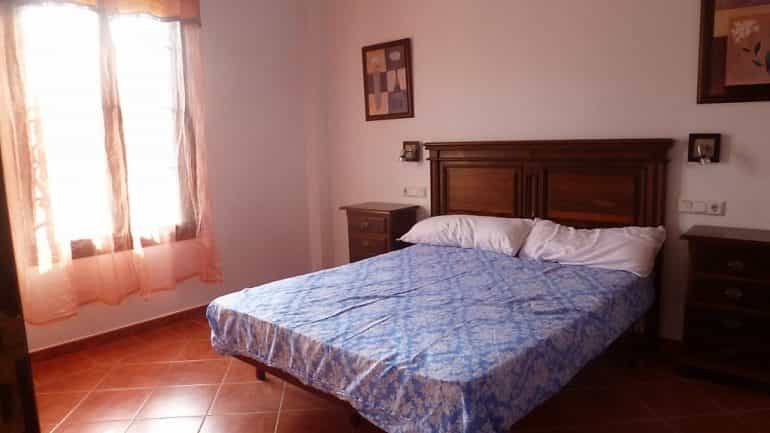 Talo sisään Setenil de las Bodegas, Andalucía 10914055