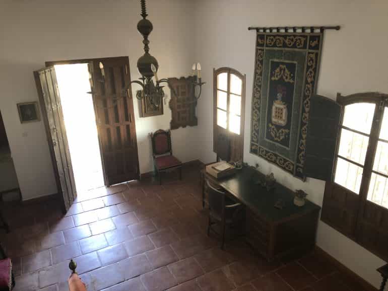 Talo sisään Tomares, Andalucía 10914059