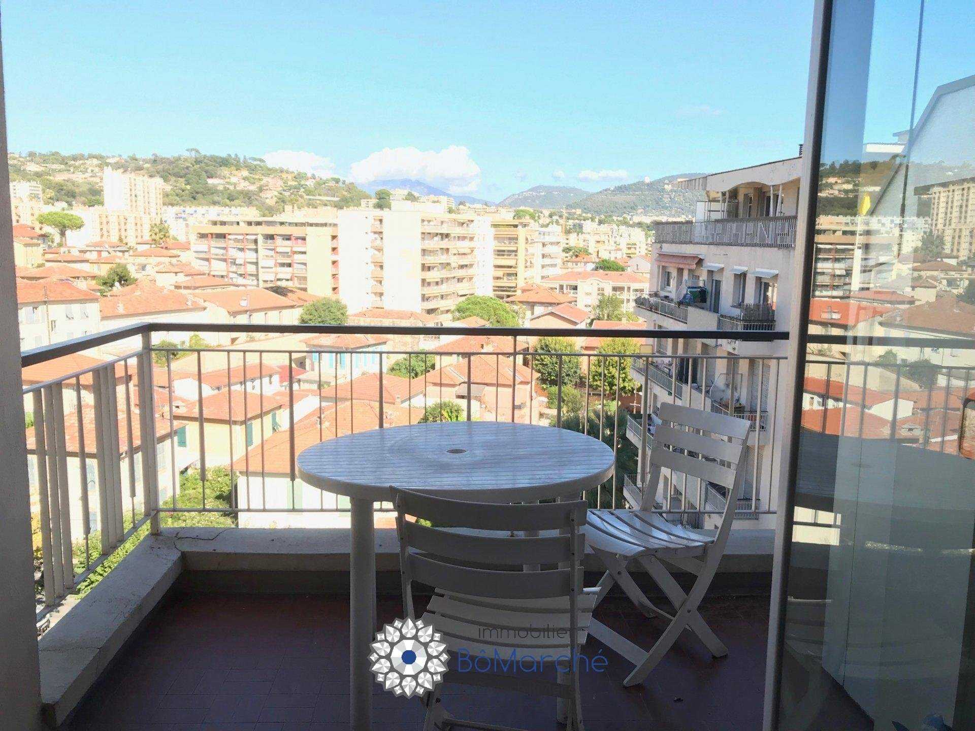 Condominium in Le Ray, Provence-Alpes-Cote d'Azur 10915455