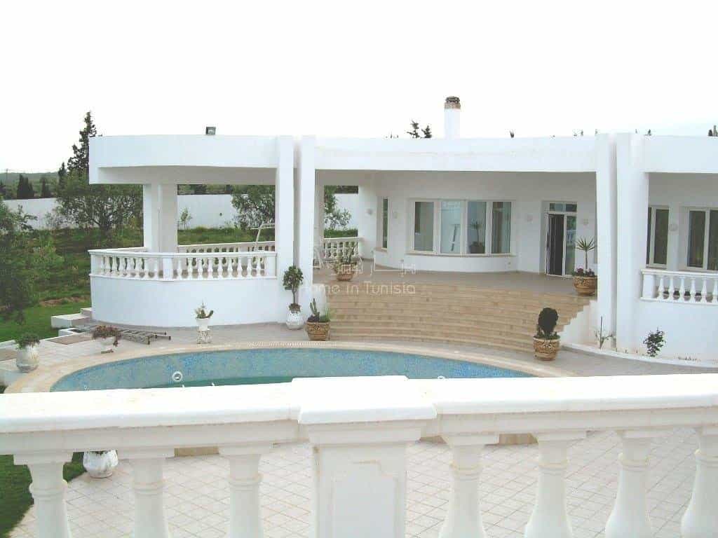 Будинок в El Haj Mohammed Zarrouch, Sousse 10915550