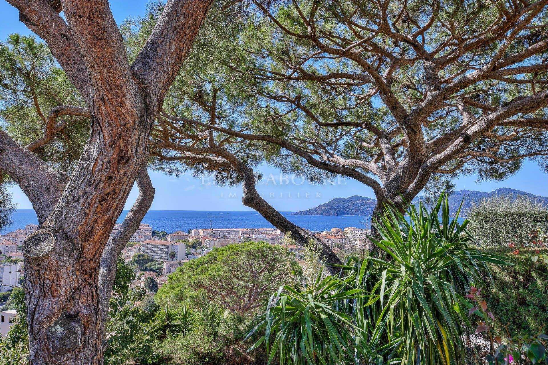 Rumah di Cannes, Provence-Alpes-Cote d'Azur 10915693