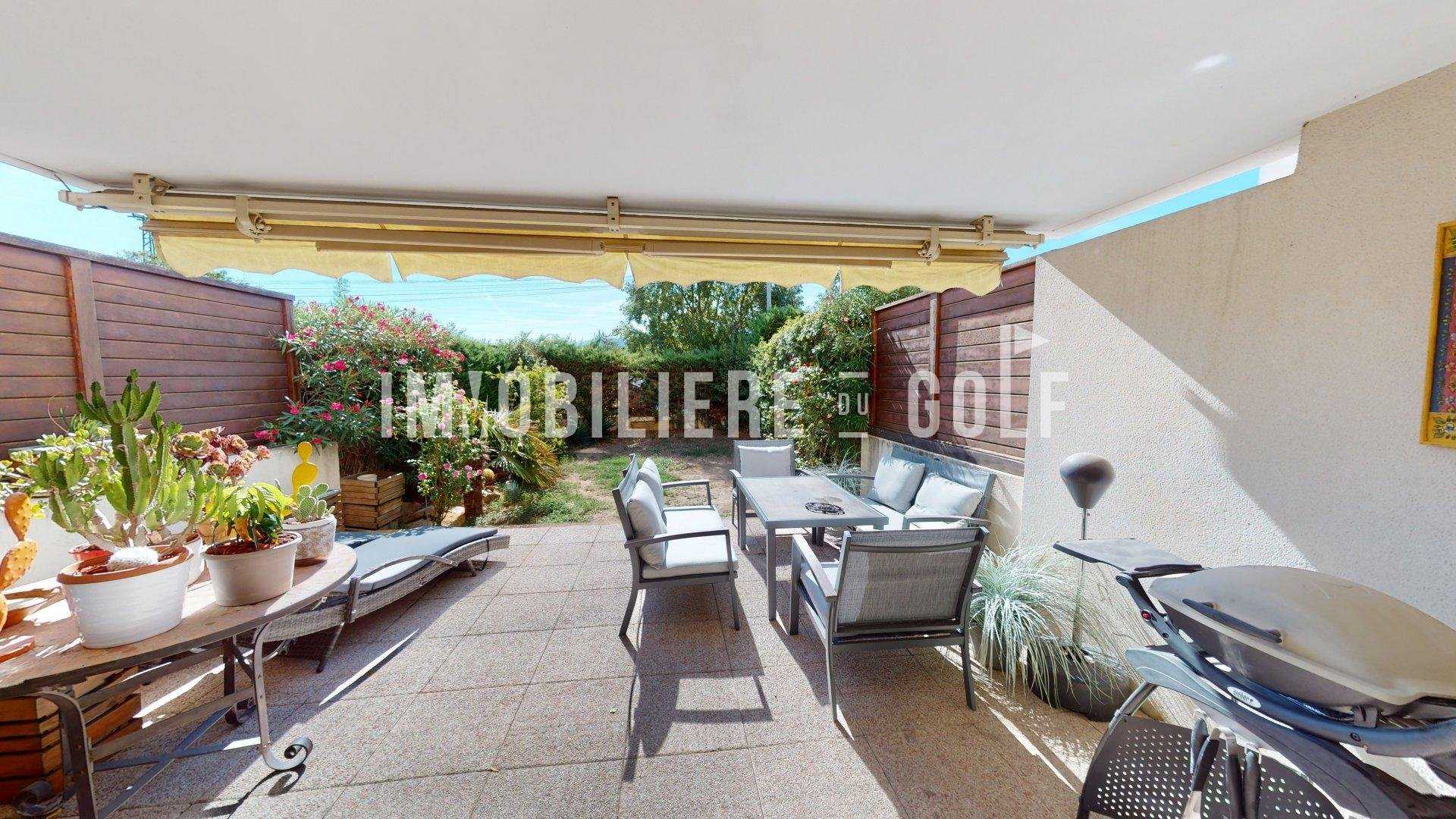 Condominium in La Barasse, Provence-Alpes-Cote d'Azur 10915705