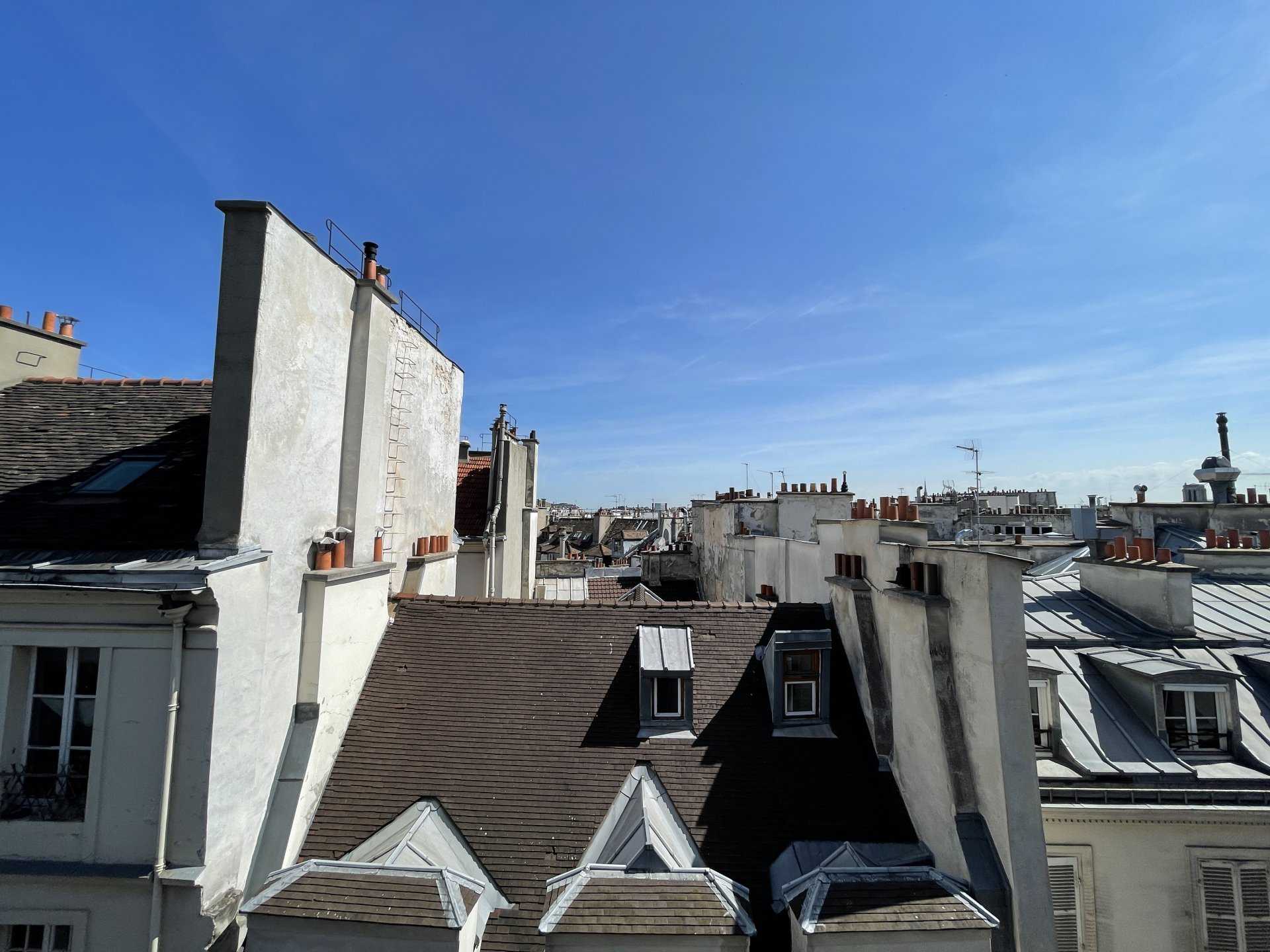 Condominium in Paris, Ile-de-France 10915752
