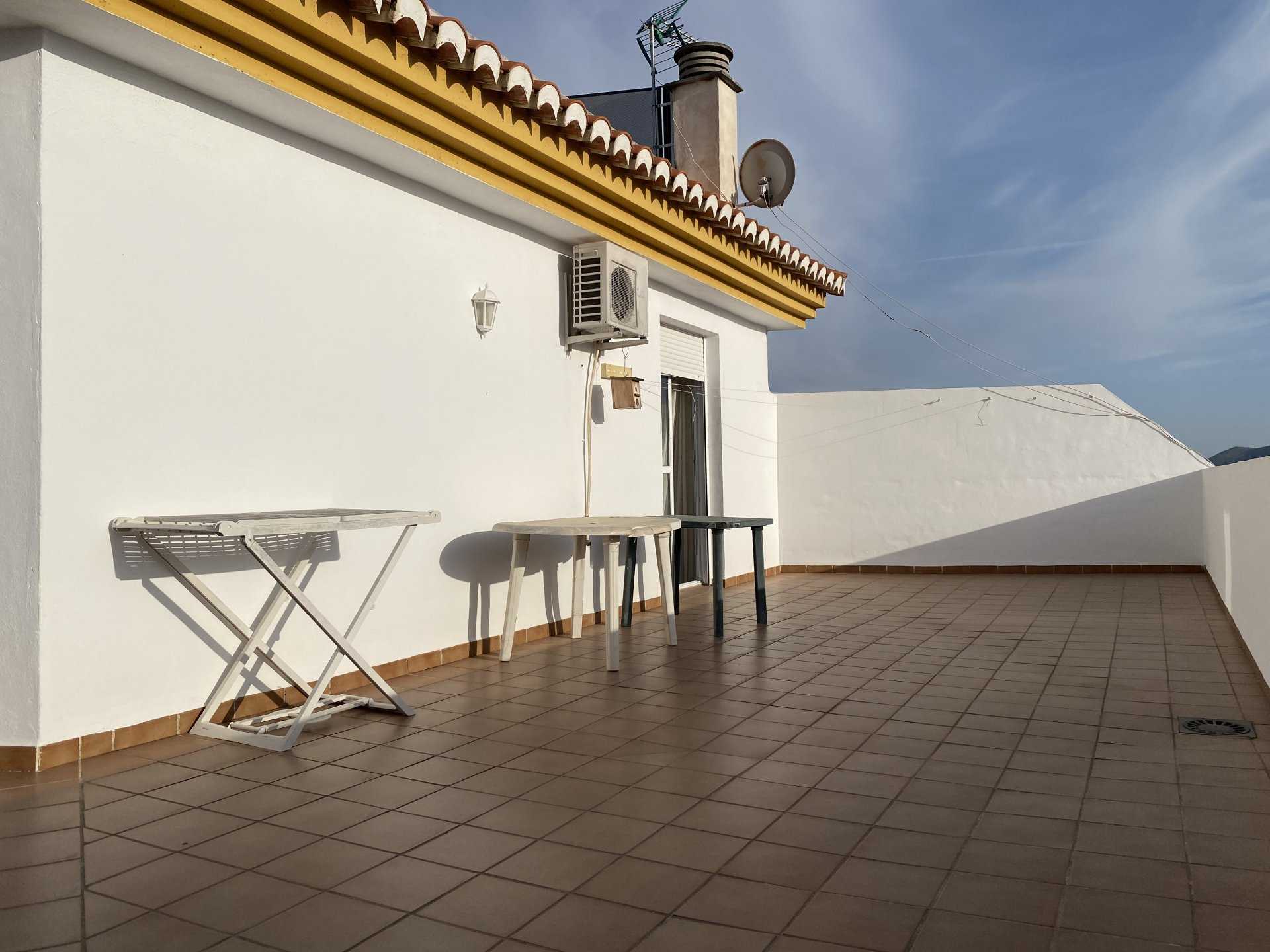 Condominium in Pizarra, Andalusia 10915833