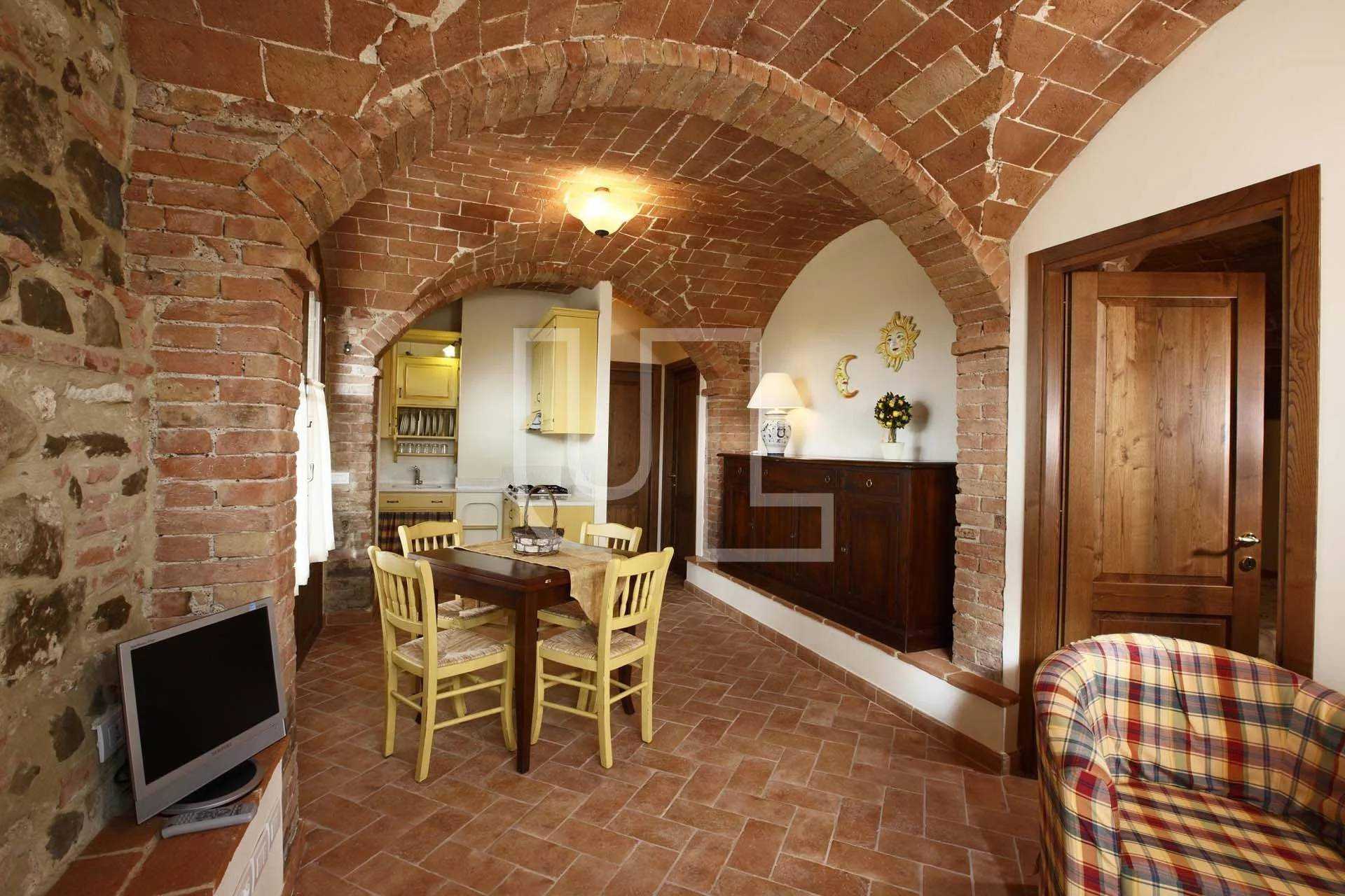 بيت في Siena, Toscana 10916363
