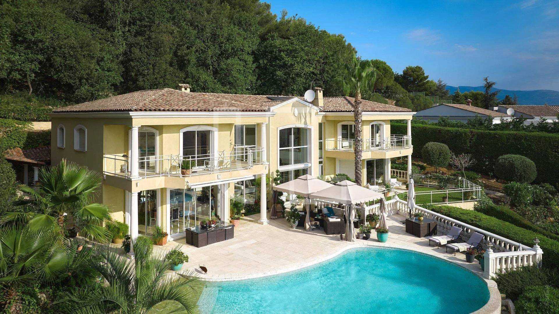 Hus i Vallauris, Provence-Alpes-Cote d'Azur 10916385