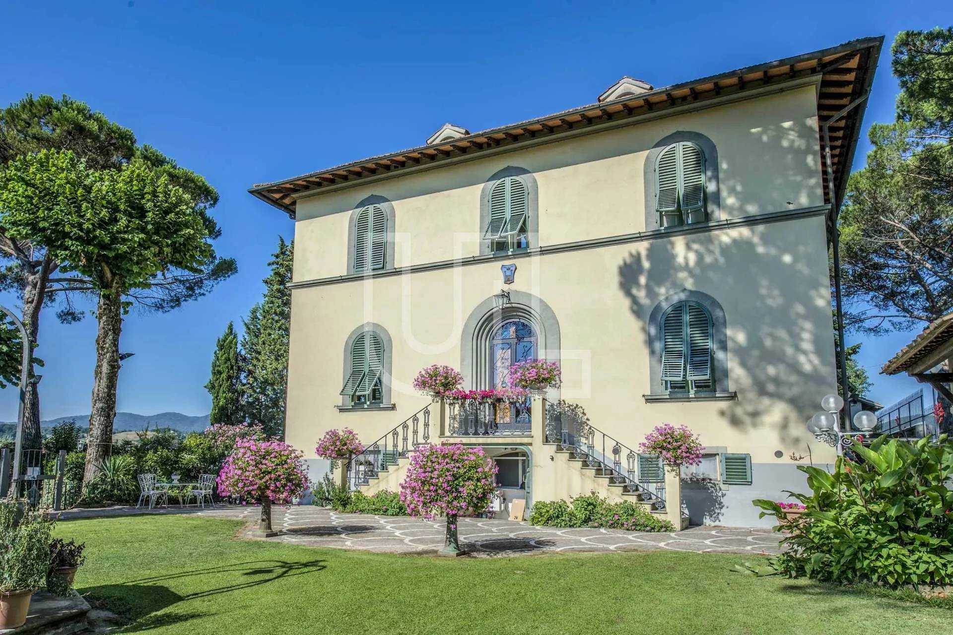 жилой дом в Флоренция, Тоскана 10916399