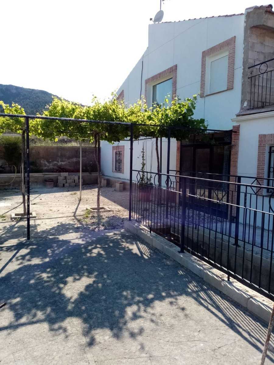 房子 在 Castalla, Comunidad Valenciana 10918509