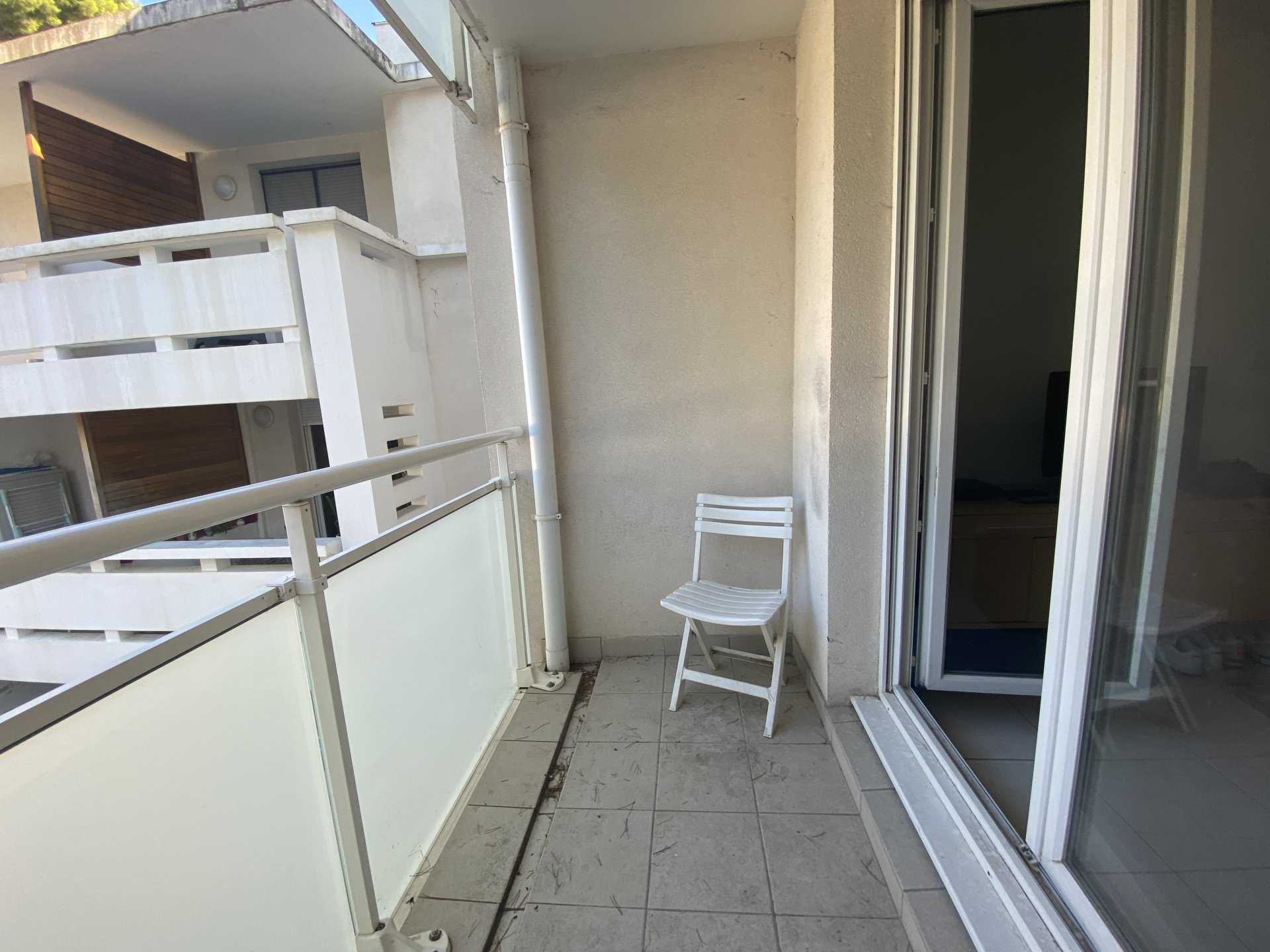 Condominium in Virebelle, Provence-Alpes-Cote d'Azur 10919040