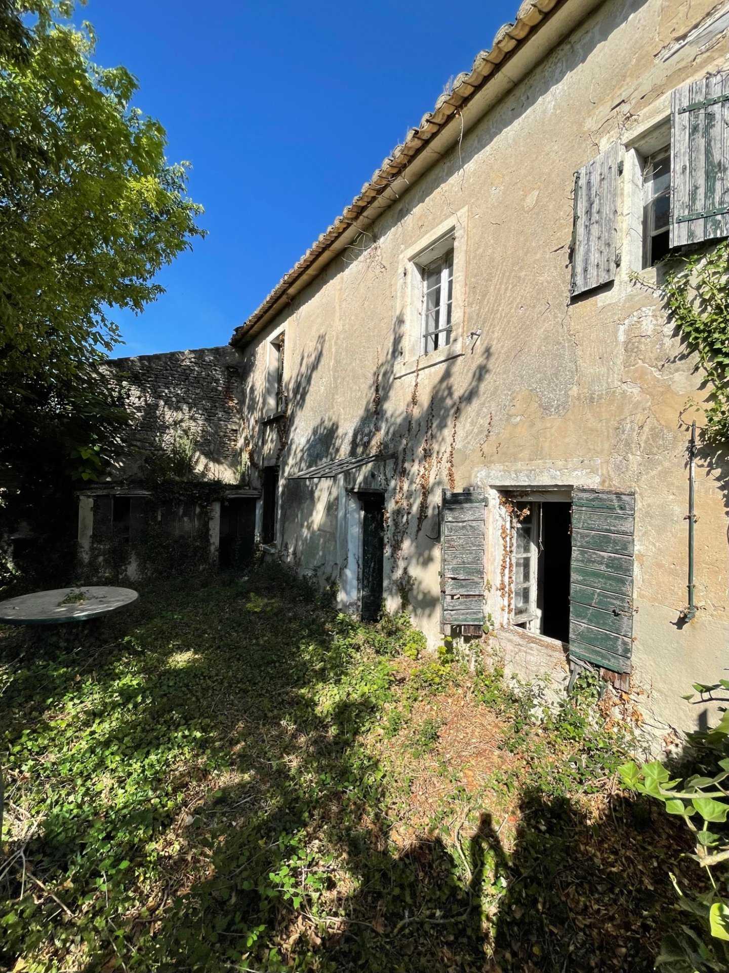 Annen i Gordes, Provence-Alpes-Cote d'Azur 10919076