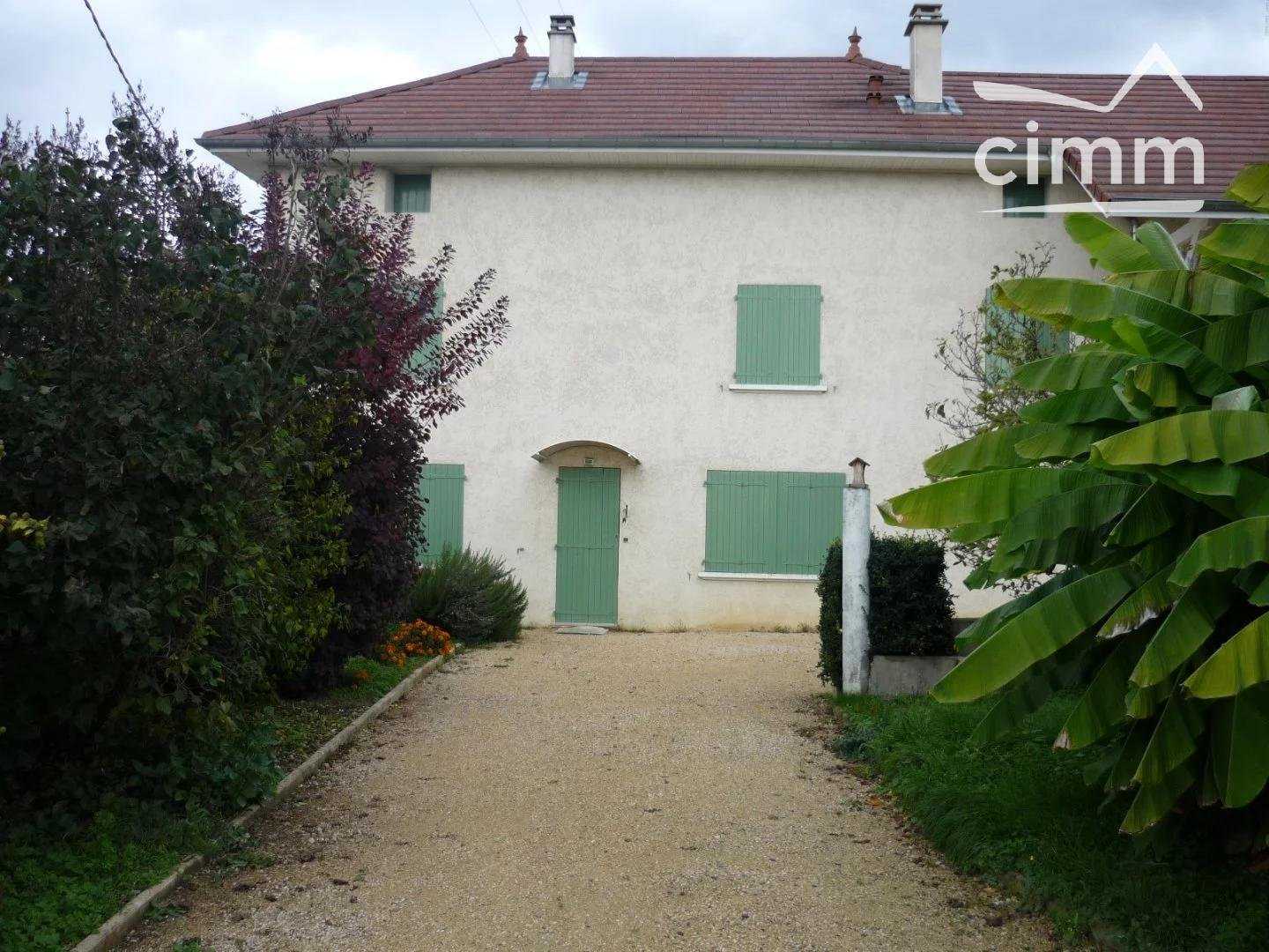 Casa nel Charnècles, Alvernia-Rodano-Alpi 10919103
