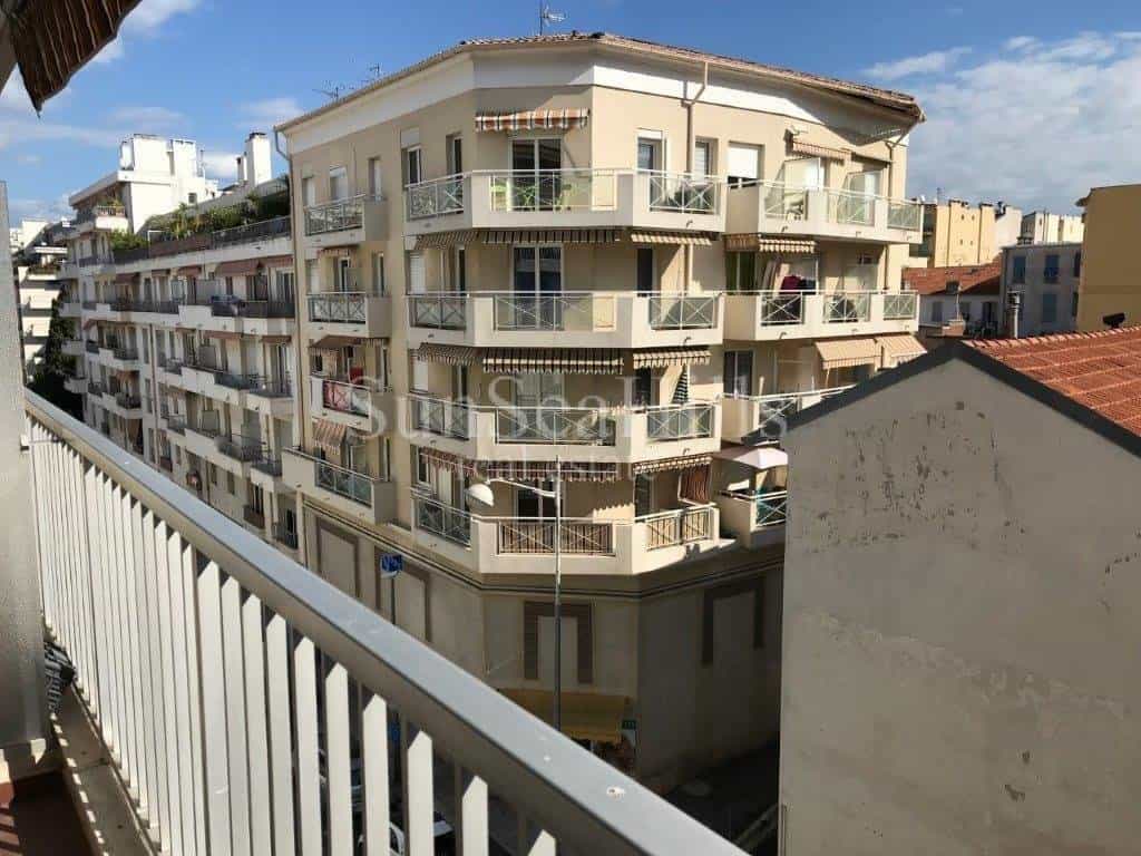 residencial no Nice, Alpes-Maritimes 10919111