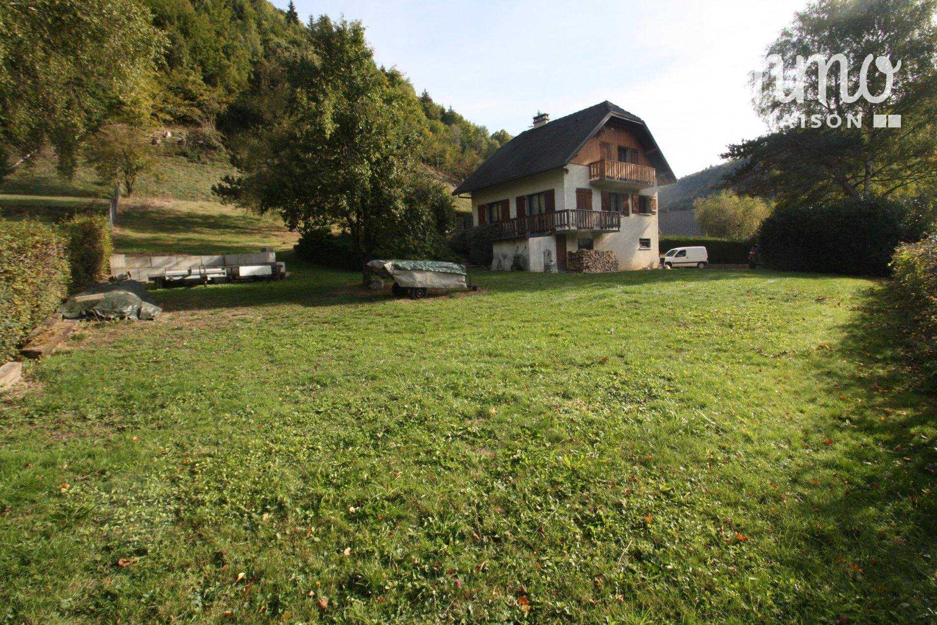 House in La Thuile, Auvergne-Rhone-Alpes 10919160