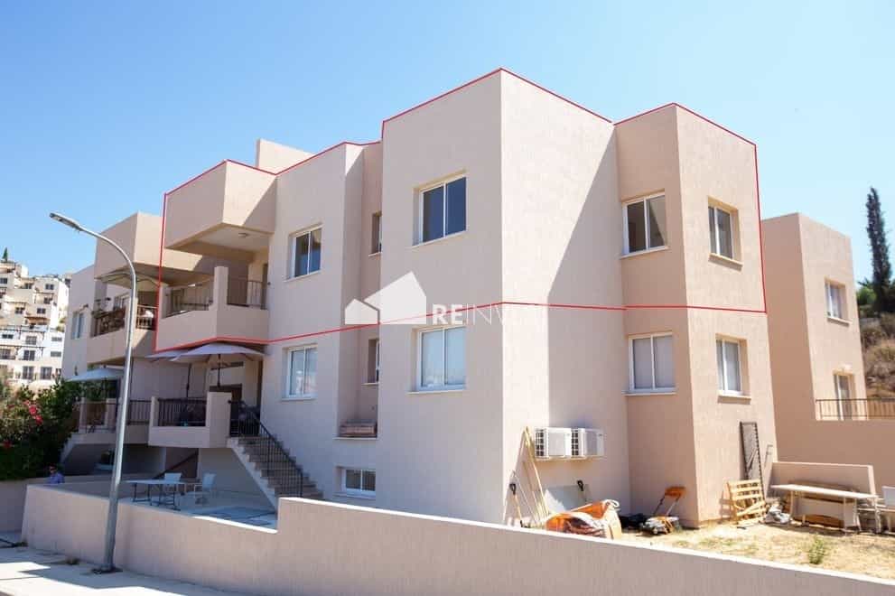 Condominium in Pegeia, Pafos 10919219