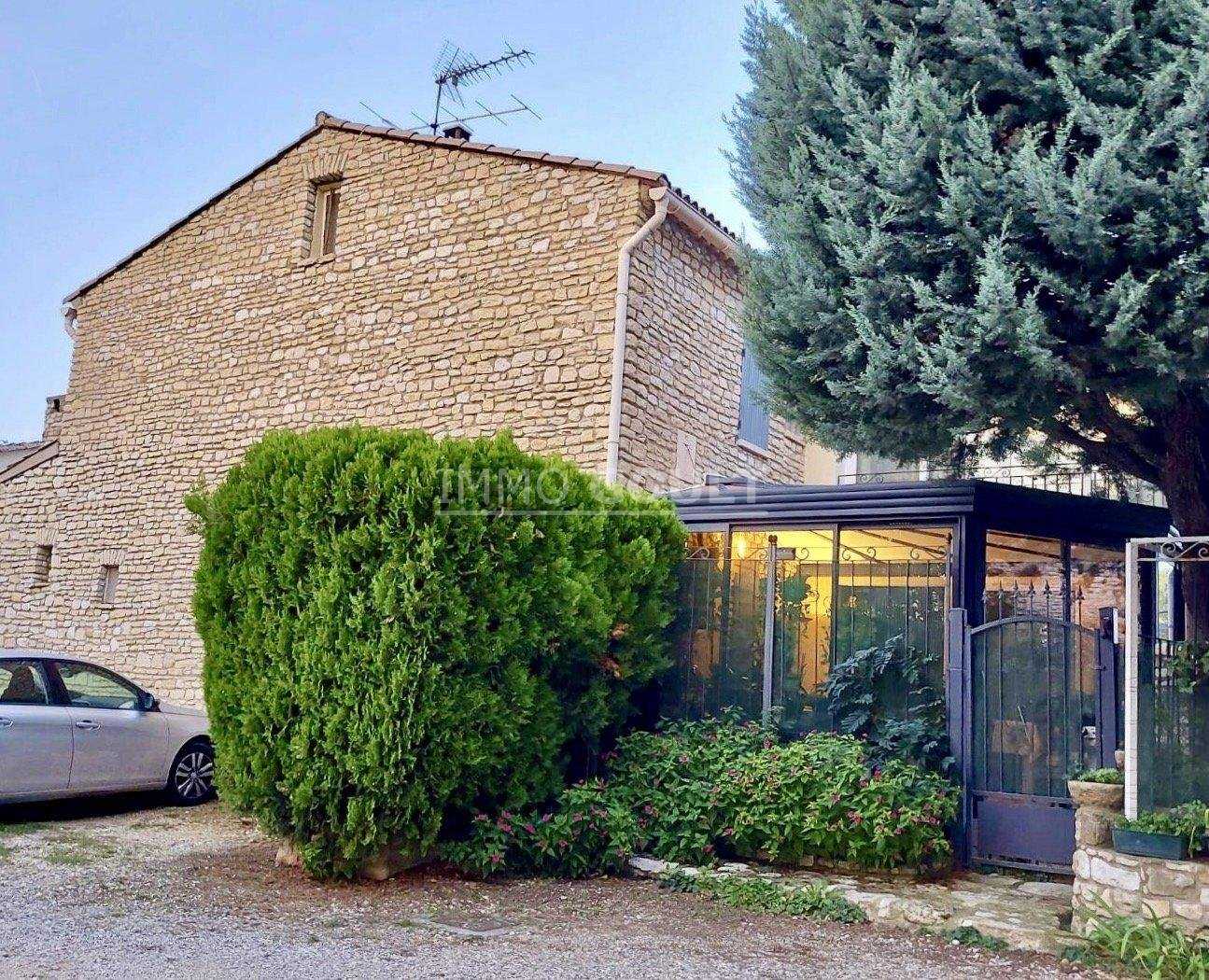 بيت في Gordes, Vaucluse 10919734