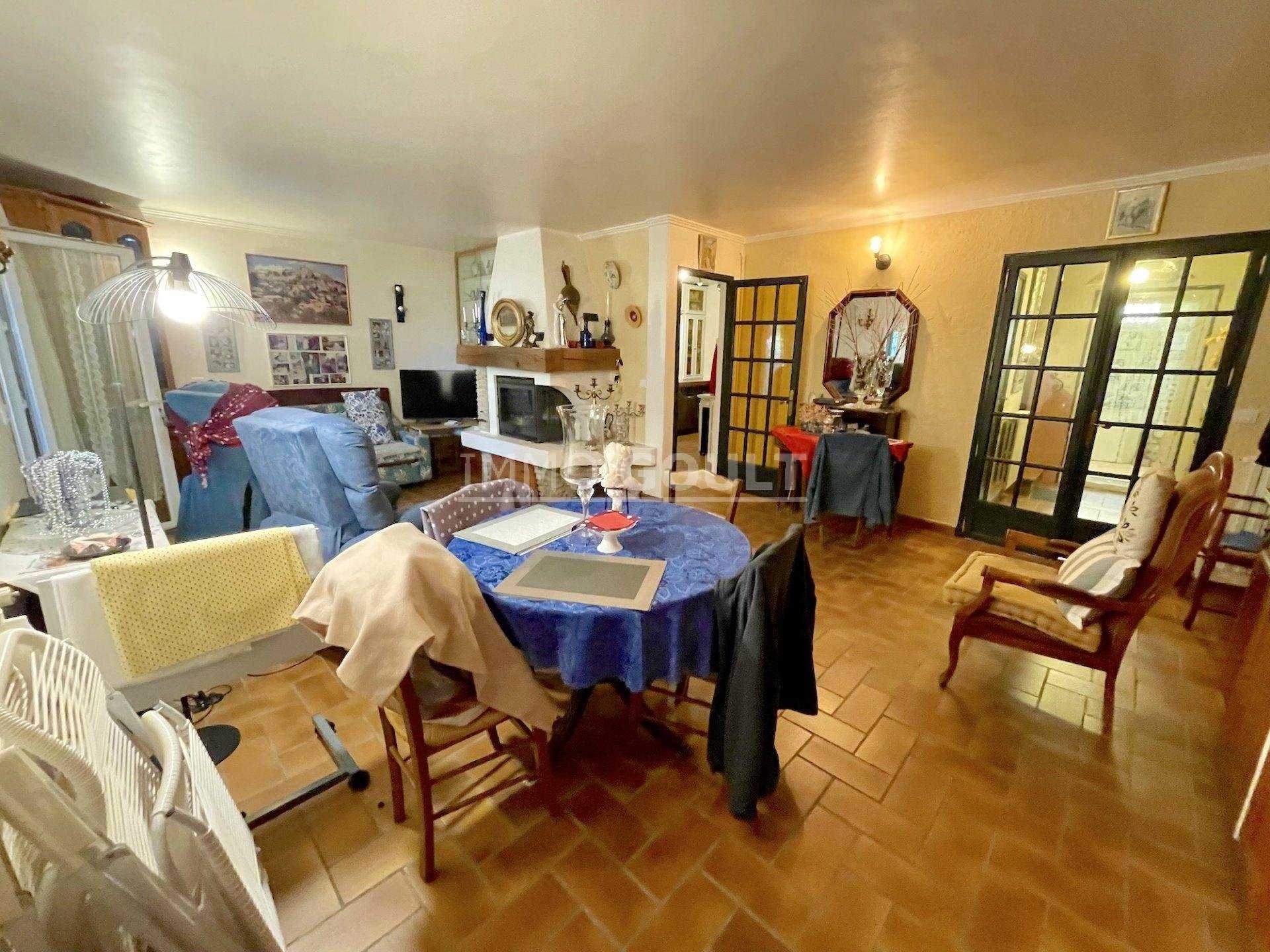 Rumah di Gordes, Vaucluse 10919734