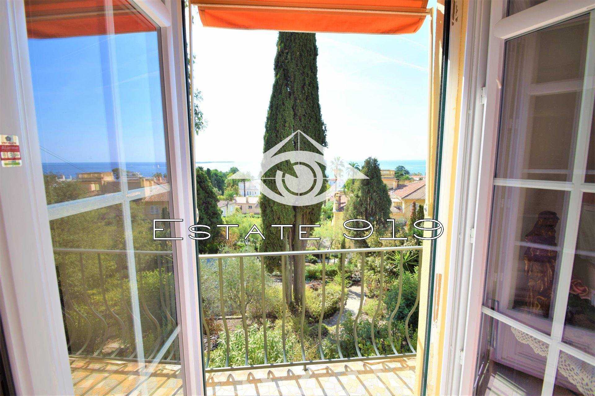 House in Cannes, Alpes-Maritimes 10920187