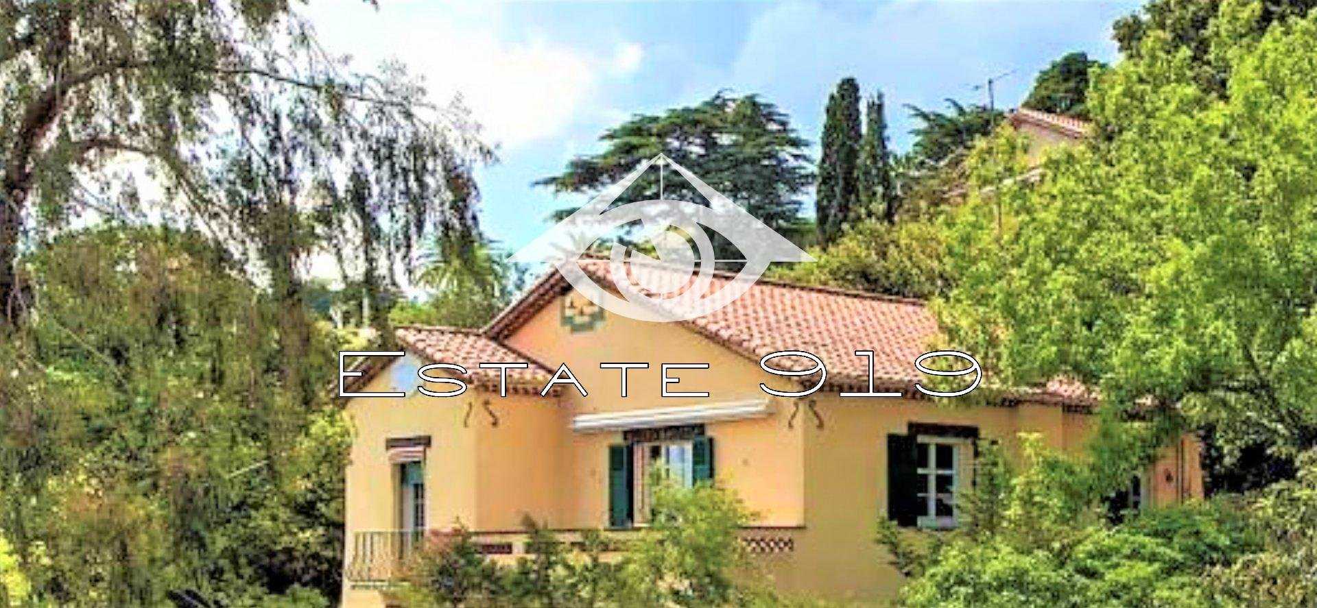 Rumah di Le Suquet, Provence-Alpes-Cote d'Azur 10920187