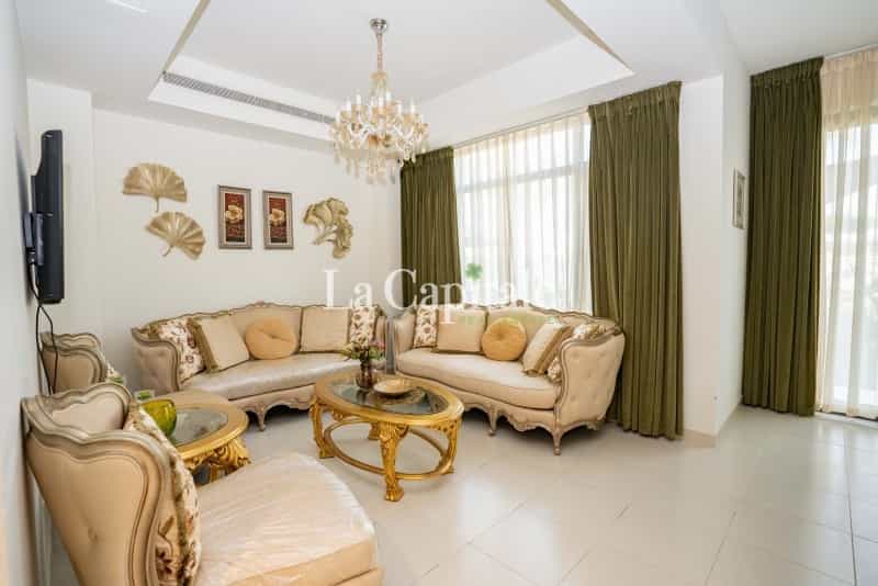 Talo sisään "Ud al Bayda", Dubai 10920277